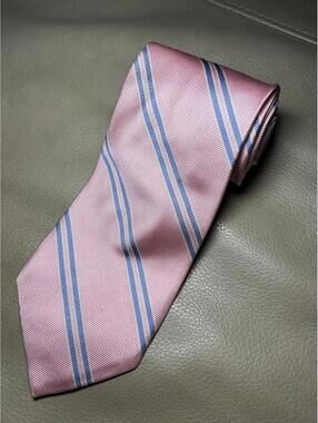 Brooks Brothers 346 Men’s 100% Silk Tie Pink W/ Blue White Stripes BB4